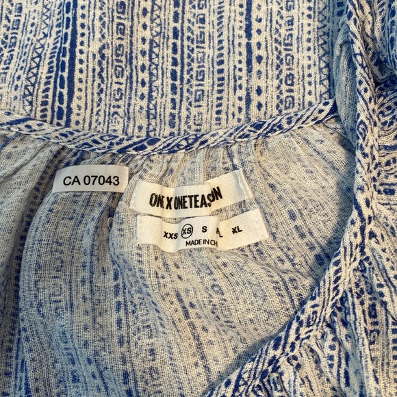 One x One Teaspoon White Wolf top XS/S - Picture 9 of 14